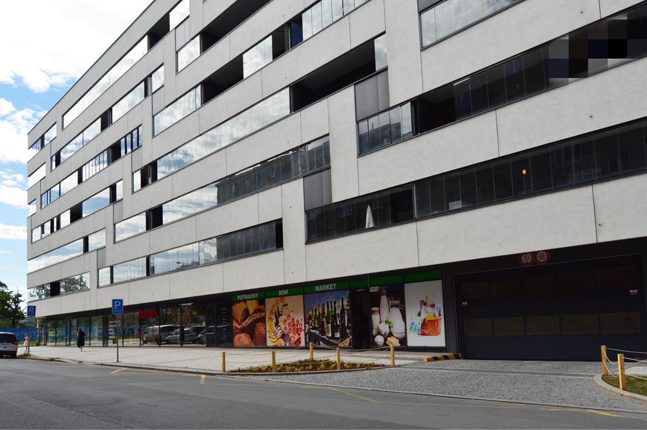 With Free Parking In Appartement Praag